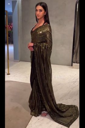 Actress Kiara Advani Wear Black Sequence Saree