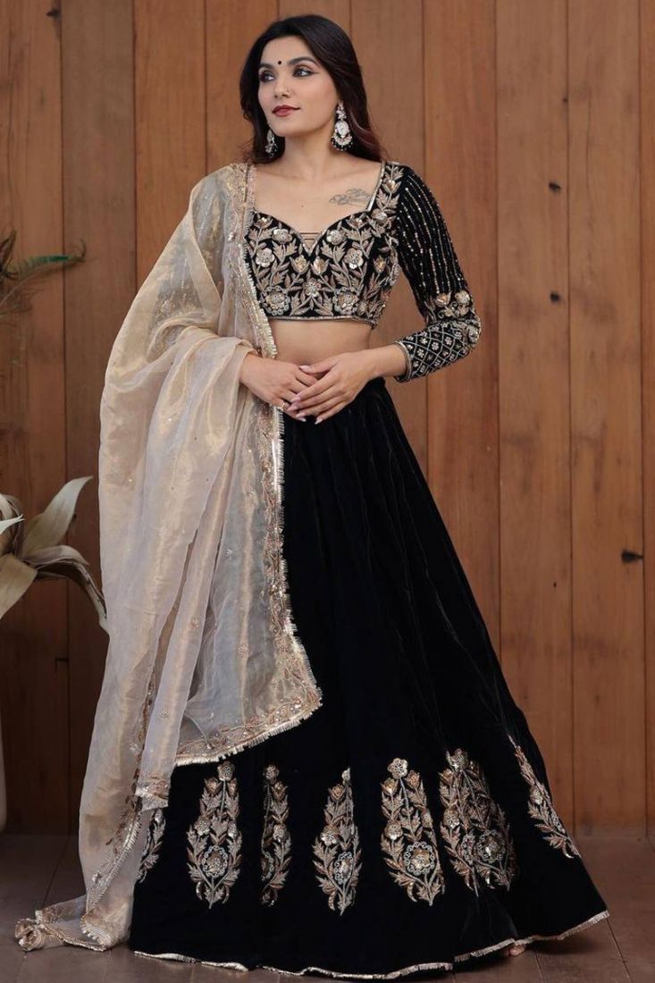 Black Jacquard Floral Woven Jaal Flared Lehenga With Sequins Work – AMRUT