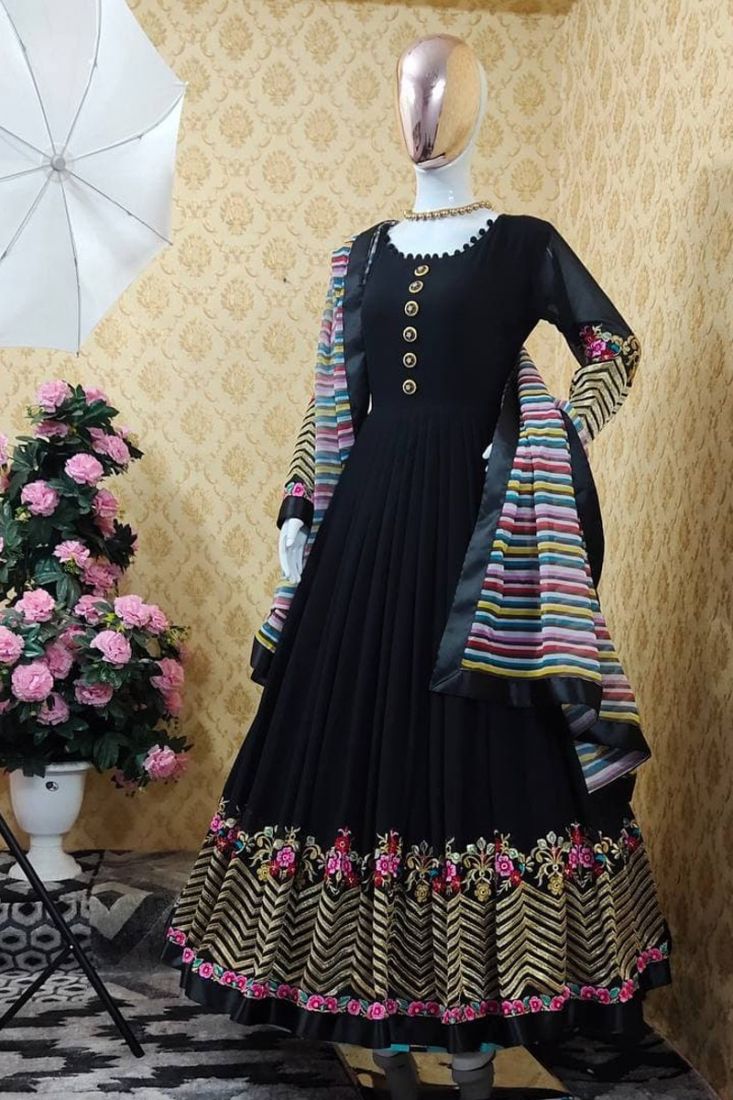 Black beauty amazing dress by pakistan dress designs | anarkali | Pakistan  dress, Stylish black dress, Pakistani bridal dresses