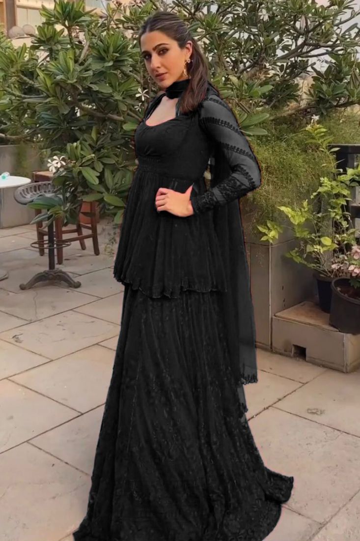 Bollywood actress Aditi Roy hadri in black | Party wear, Bollywood dress,  Designer dresses indian