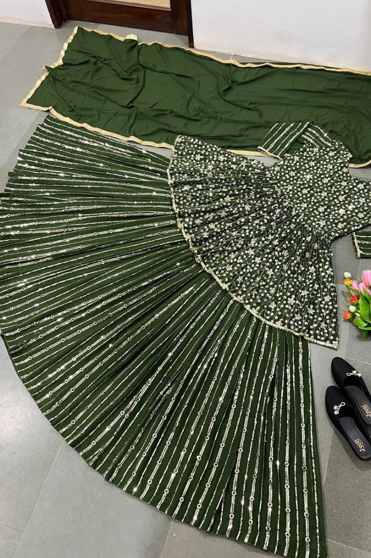 Balar Lace Border Material Multi Dil Flower Cutting Design Ribbon  Embroidery Heavy Work Trim Lace Border for Saree, Kurti, Dresses, Bandhani,  Lehenga (2.9 cm Width, 9 mtr, Multi & Golden) : Amazon.in:
