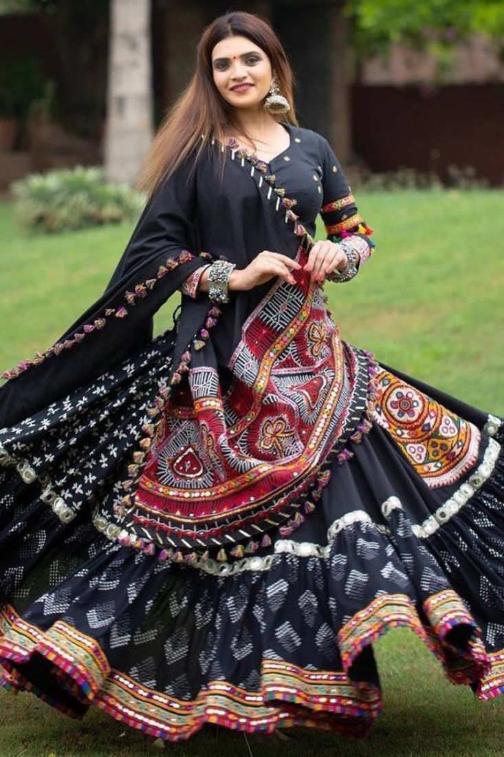 Buy New Black and White Navratri Special Lehenga Choli for Women or Girls  Garba Festival and Traditional Wear Lehenga Choli for Garba Online in India  - Etsy