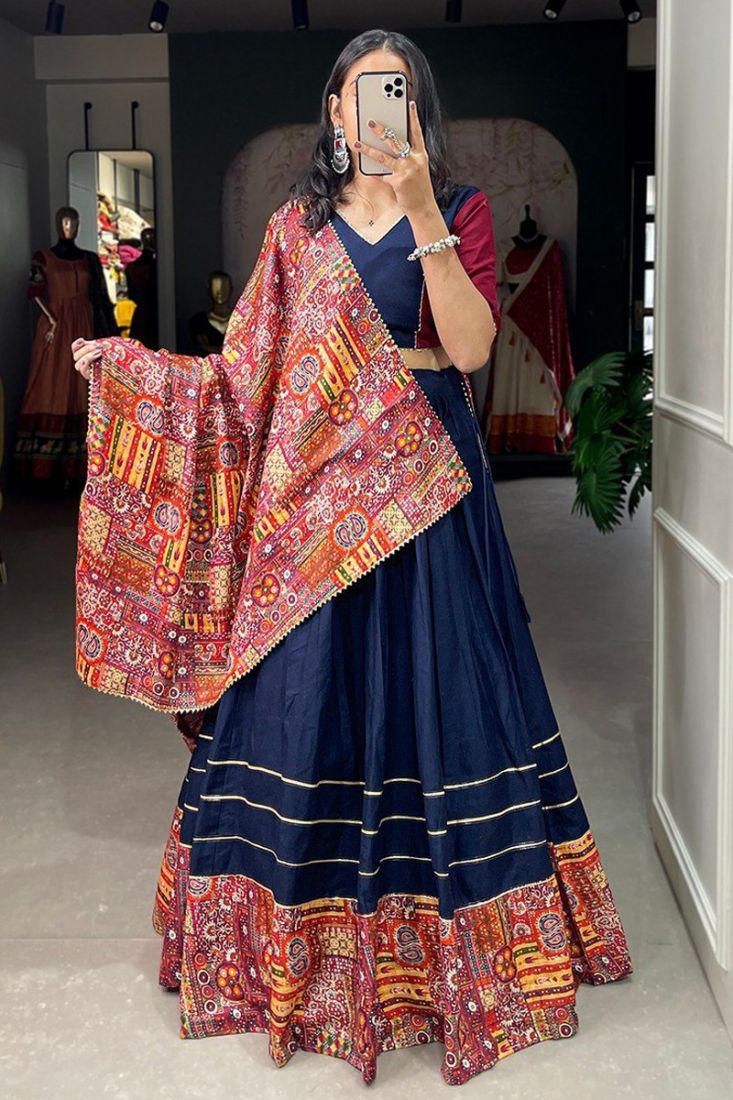 125-2038 Pattu Stitch south indian Lehenga choli - Reewaz International |  Wholesaler & Exporter of indian ethnic wear catalogs.